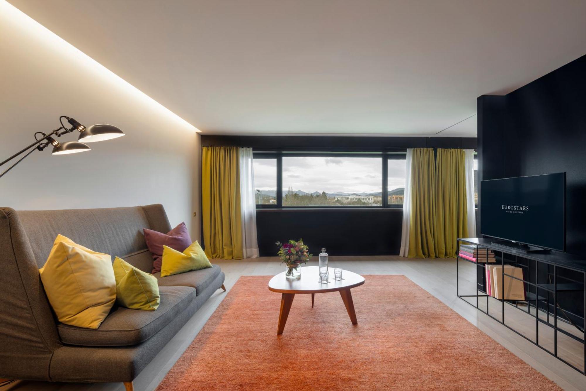 Eurostars Pamplona Hotel Eksteriør billede