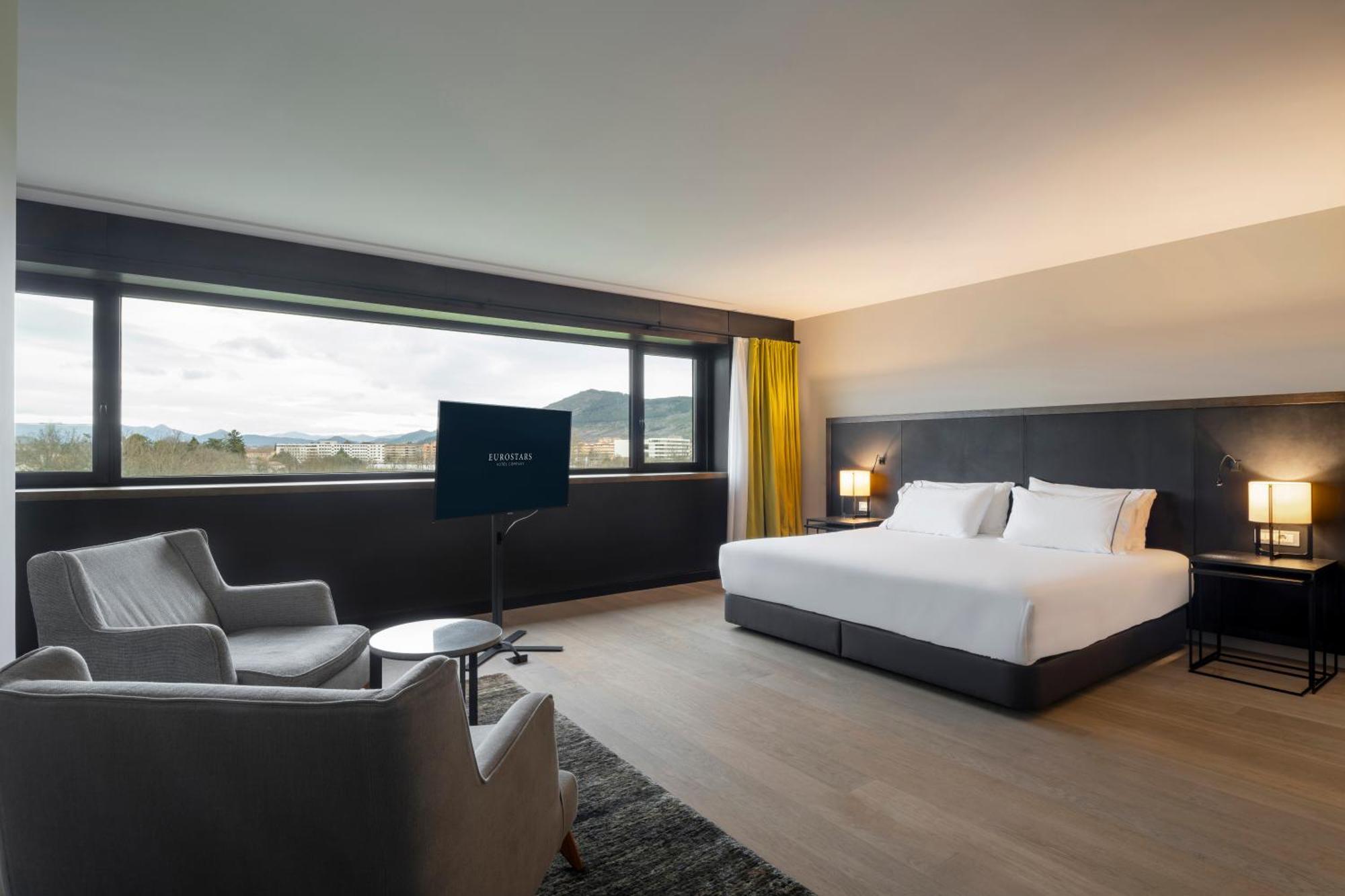 Eurostars Pamplona Hotel Eksteriør billede